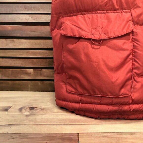 St Johns Bay Vintage Puffer Vest Men's Size XL Red Sleeveless Full Zip Pockets - Picture 3 of 10